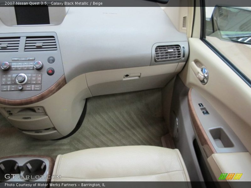 Galaxy Black Metallic / Beige 2007 Nissan Quest 3.5