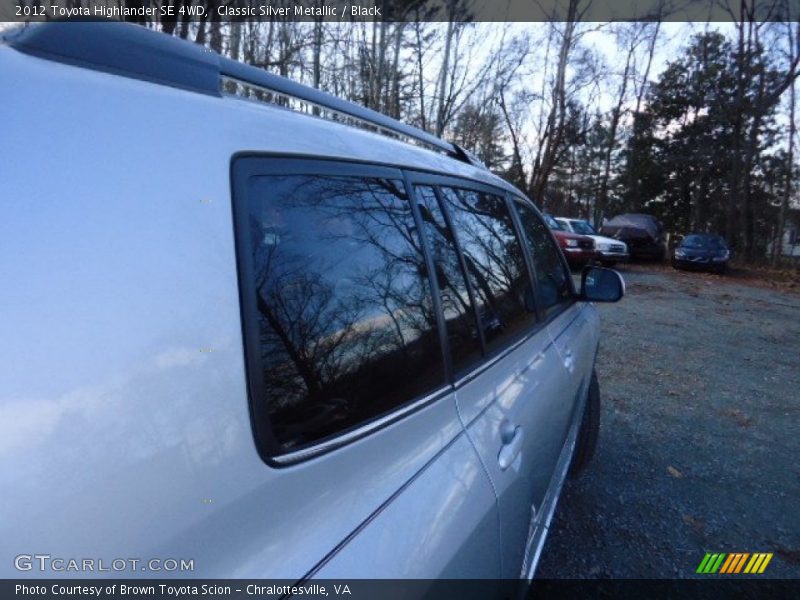Classic Silver Metallic / Black 2012 Toyota Highlander SE 4WD