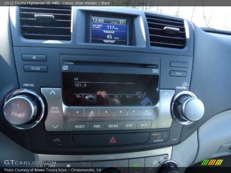 Classic Silver Metallic / Black 2012 Toyota Highlander SE 4WD