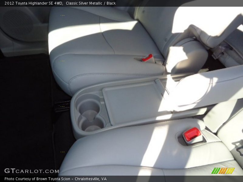Classic Silver Metallic / Black 2012 Toyota Highlander SE 4WD