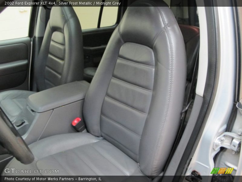 Silver Frost Metallic / Midnight Grey 2002 Ford Explorer XLT 4x4