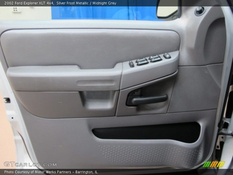 Silver Frost Metallic / Midnight Grey 2002 Ford Explorer XLT 4x4