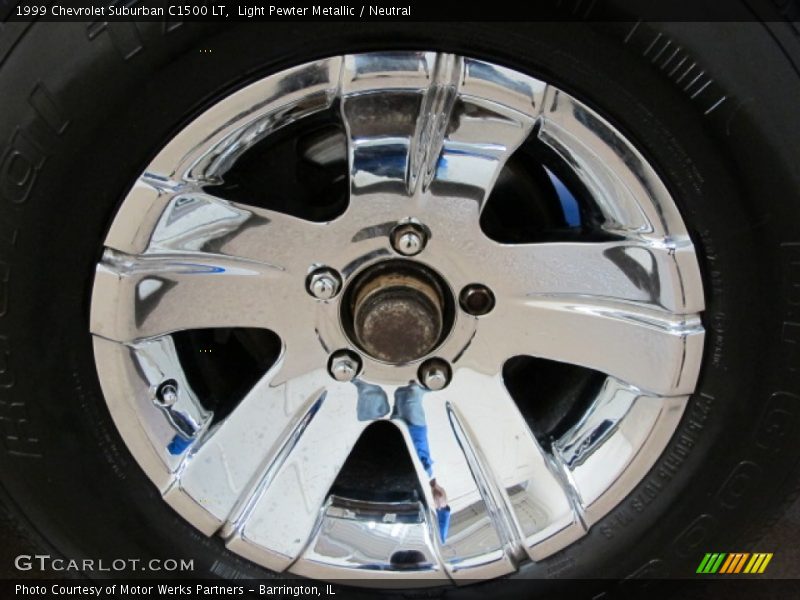 Light Pewter Metallic / Neutral 1999 Chevrolet Suburban C1500 LT