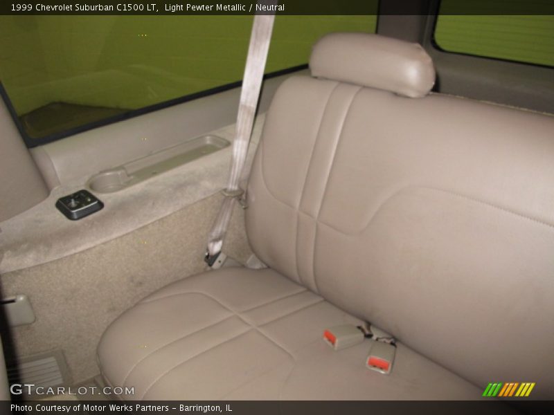 Light Pewter Metallic / Neutral 1999 Chevrolet Suburban C1500 LT