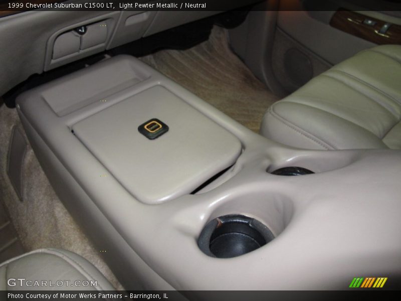 Light Pewter Metallic / Neutral 1999 Chevrolet Suburban C1500 LT