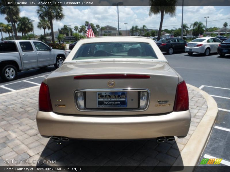 Light Cashmere / Shale 2005 Cadillac DeVille Sedan