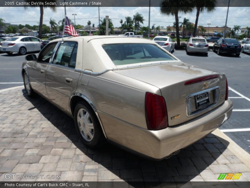 Light Cashmere / Shale 2005 Cadillac DeVille Sedan