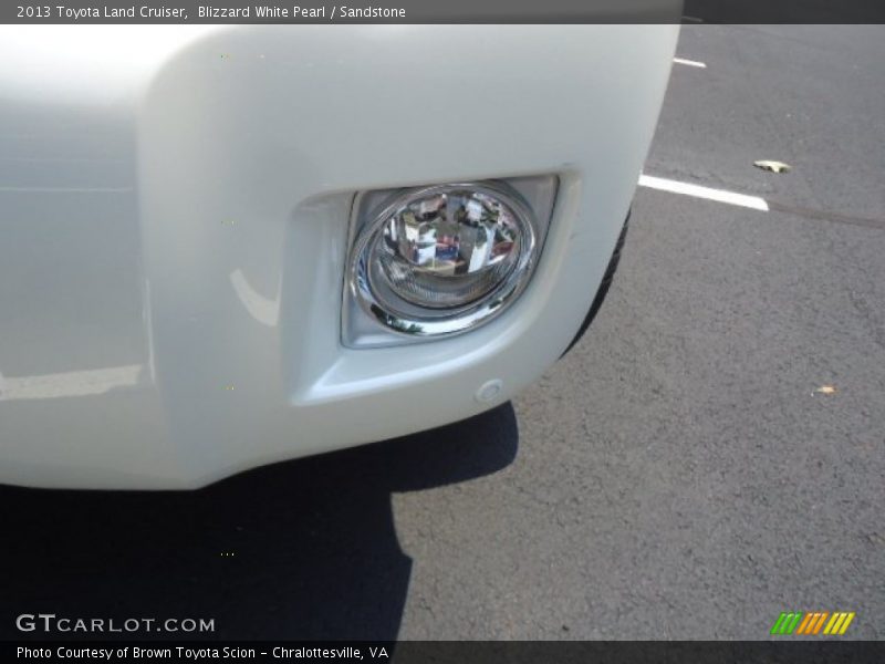Blizzard White Pearl / Sandstone 2013 Toyota Land Cruiser
