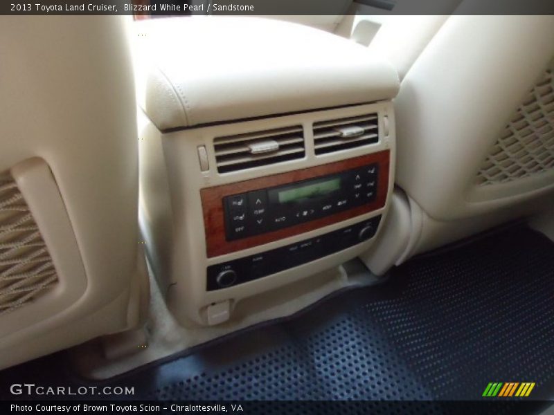 Blizzard White Pearl / Sandstone 2013 Toyota Land Cruiser