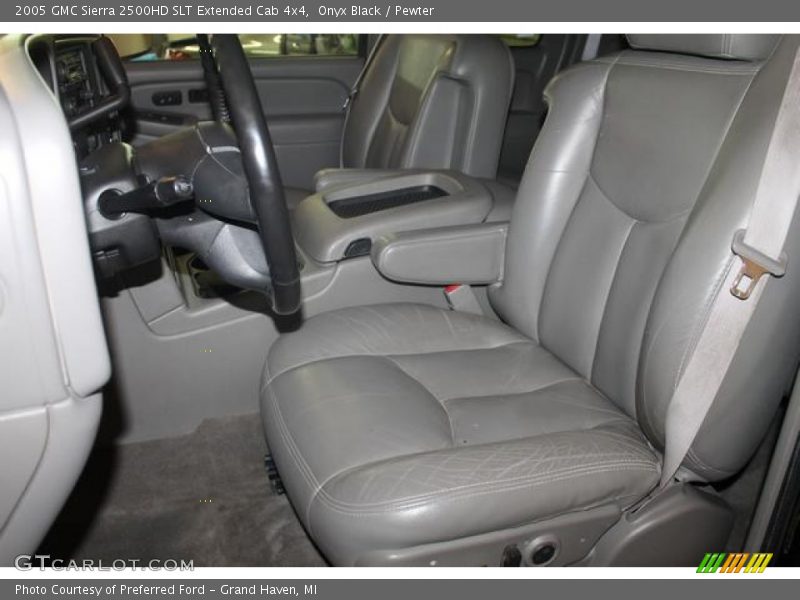 Onyx Black / Pewter 2005 GMC Sierra 2500HD SLT Extended Cab 4x4