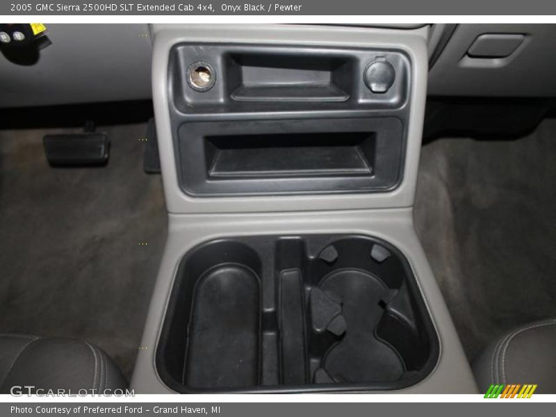 Onyx Black / Pewter 2005 GMC Sierra 2500HD SLT Extended Cab 4x4