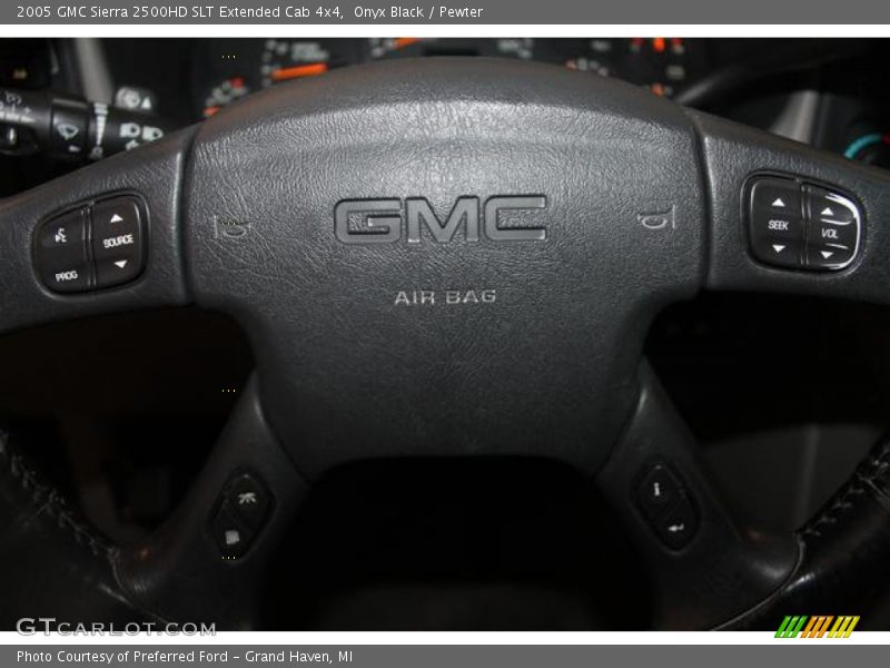 Onyx Black / Pewter 2005 GMC Sierra 2500HD SLT Extended Cab 4x4