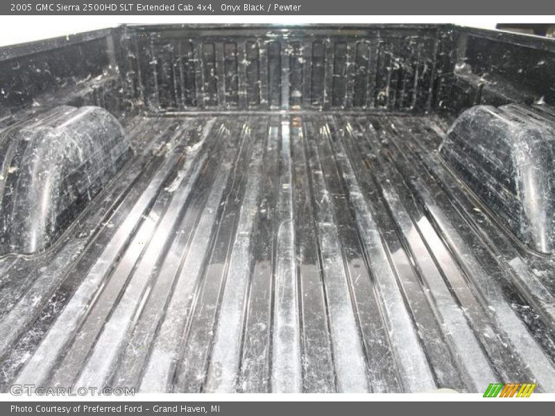 Onyx Black / Pewter 2005 GMC Sierra 2500HD SLT Extended Cab 4x4