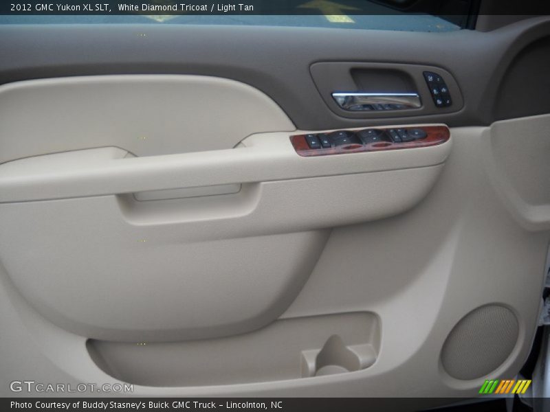 White Diamond Tricoat / Light Tan 2012 GMC Yukon XL SLT