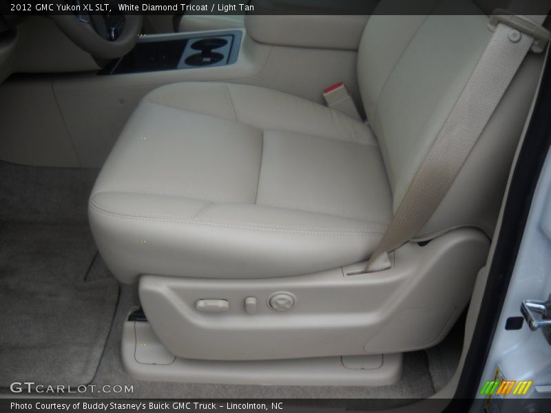 White Diamond Tricoat / Light Tan 2012 GMC Yukon XL SLT