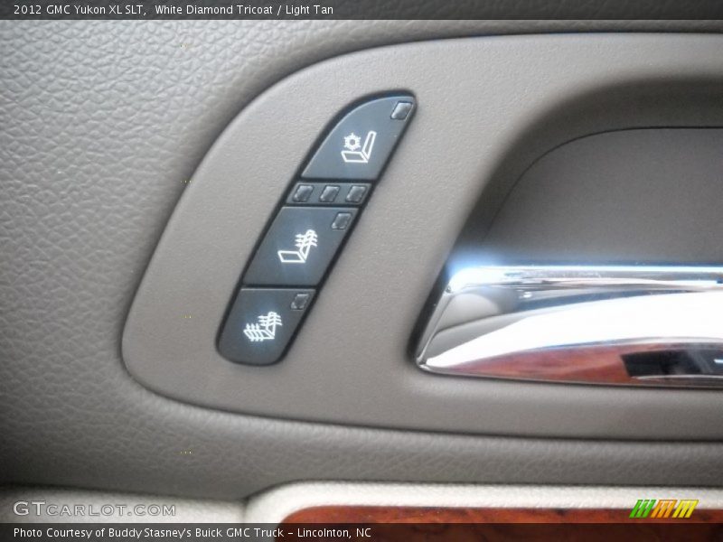 White Diamond Tricoat / Light Tan 2012 GMC Yukon XL SLT