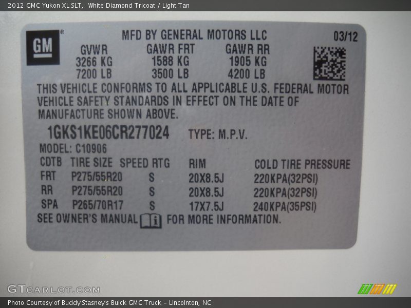 White Diamond Tricoat / Light Tan 2012 GMC Yukon XL SLT