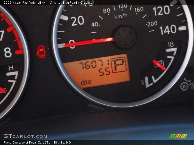 Silverton Blue Pearl / Graphite 2006 Nissan Pathfinder LE 4x4