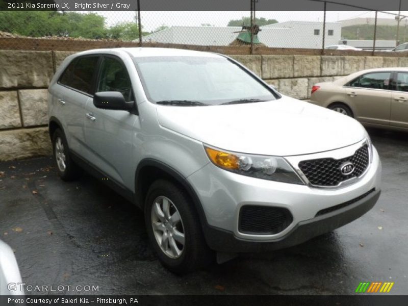 Bright Silver / Gray 2011 Kia Sorento LX