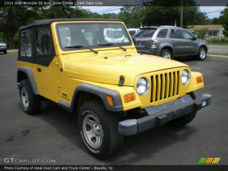 Solar Yellow / Dark Slate Gray 2004 Jeep Wrangler SE 4x4