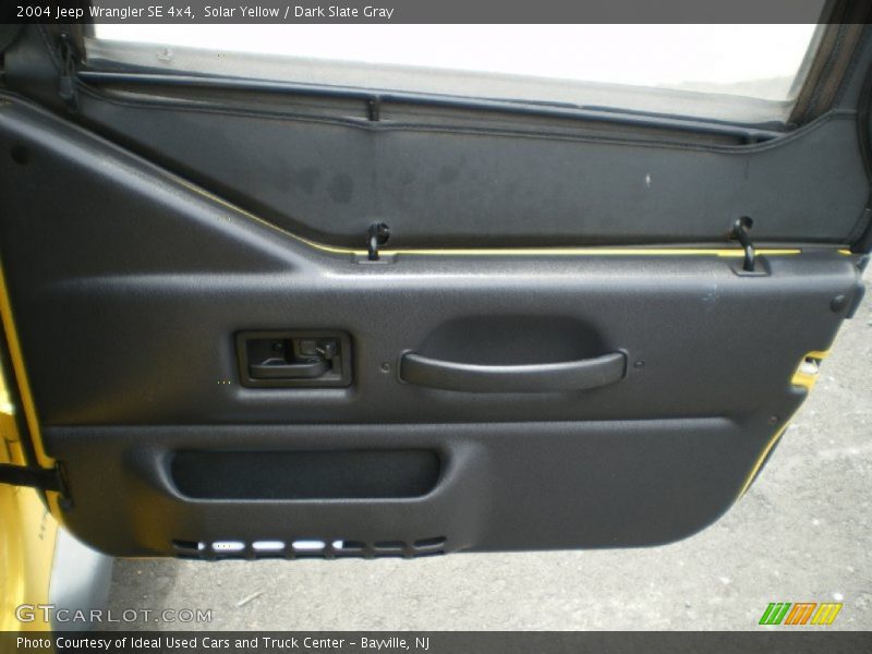 Solar Yellow / Dark Slate Gray 2004 Jeep Wrangler SE 4x4
