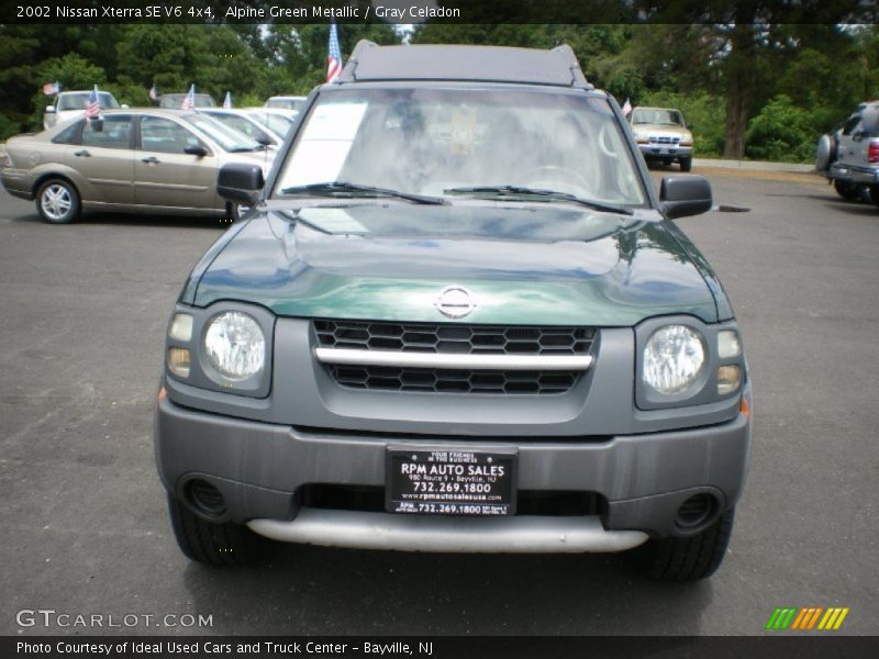 Alpine Green Metallic / Gray Celadon 2002 Nissan Xterra SE V6 4x4