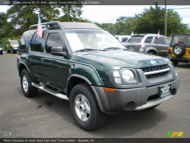 Front 3/4 View of 2002 Xterra SE V6 4x4