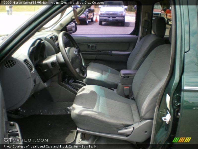 Alpine Green Metallic / Gray Celadon 2002 Nissan Xterra SE V6 4x4