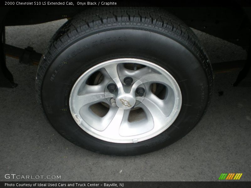  2000 S10 LS Extended Cab Wheel
