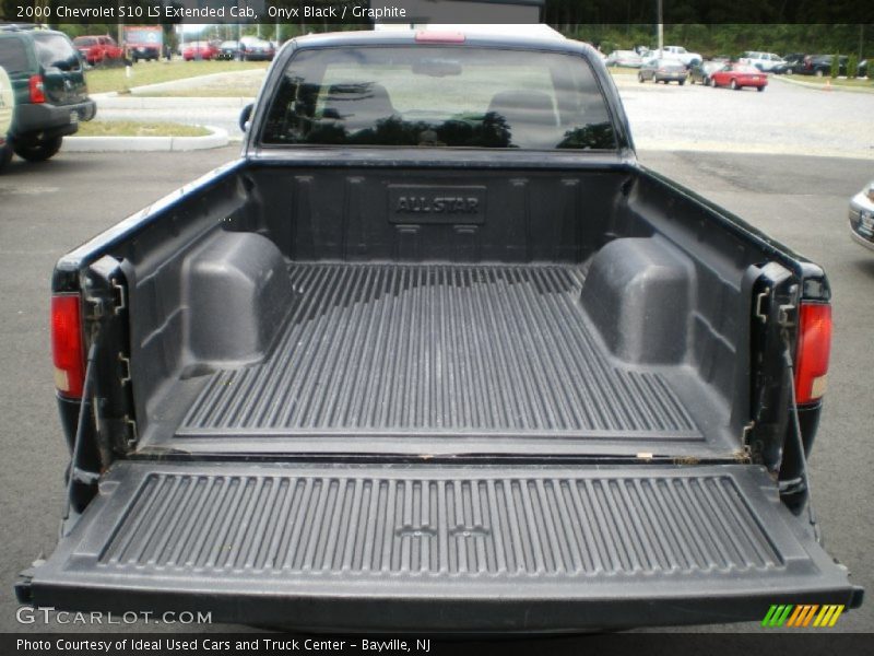  2000 S10 LS Extended Cab Trunk