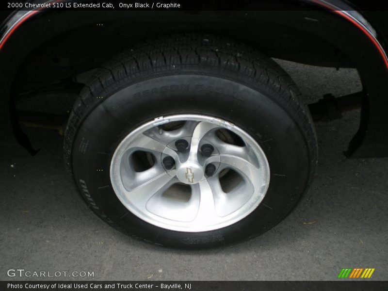  2000 S10 LS Extended Cab Wheel