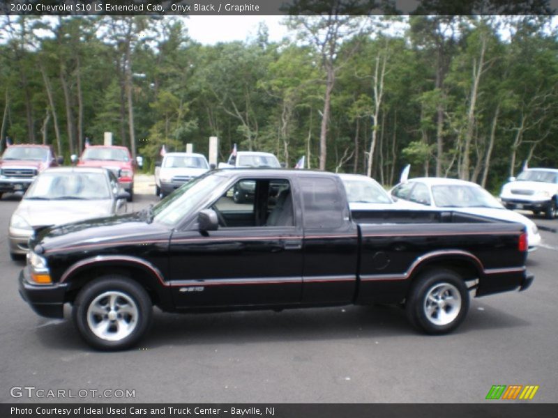 Onyx Black / Graphite 2000 Chevrolet S10 LS Extended Cab