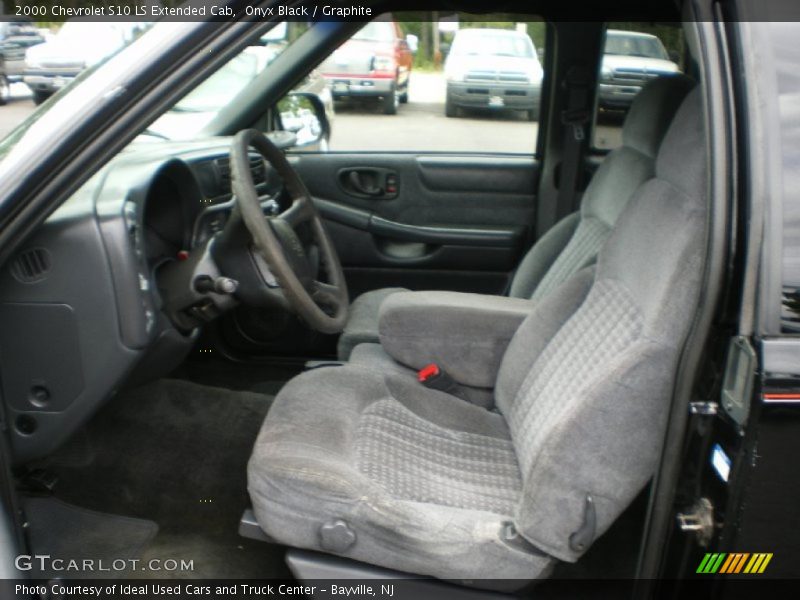Front Seat of 2000 S10 LS Extended Cab