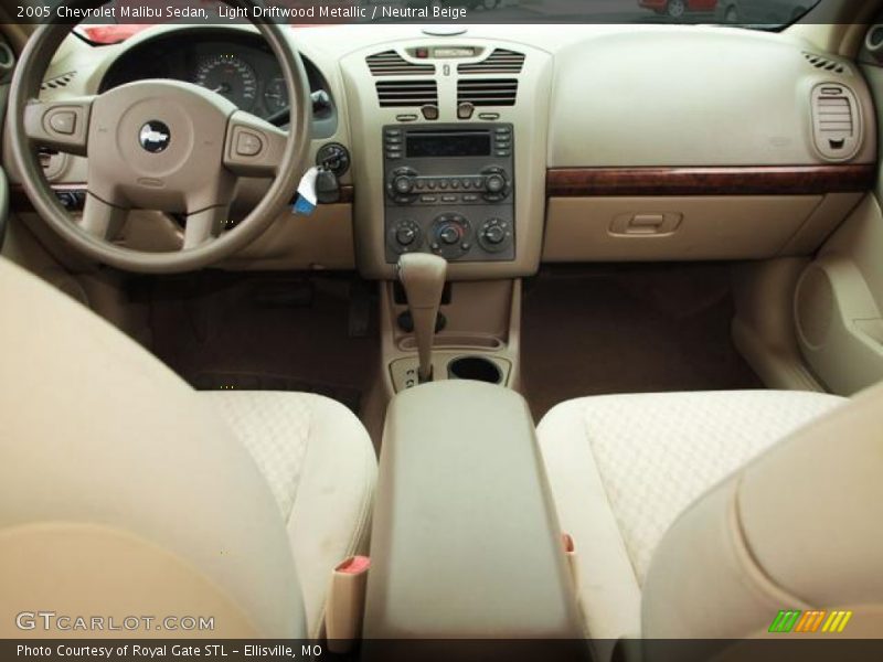 Light Driftwood Metallic / Neutral Beige 2005 Chevrolet Malibu Sedan