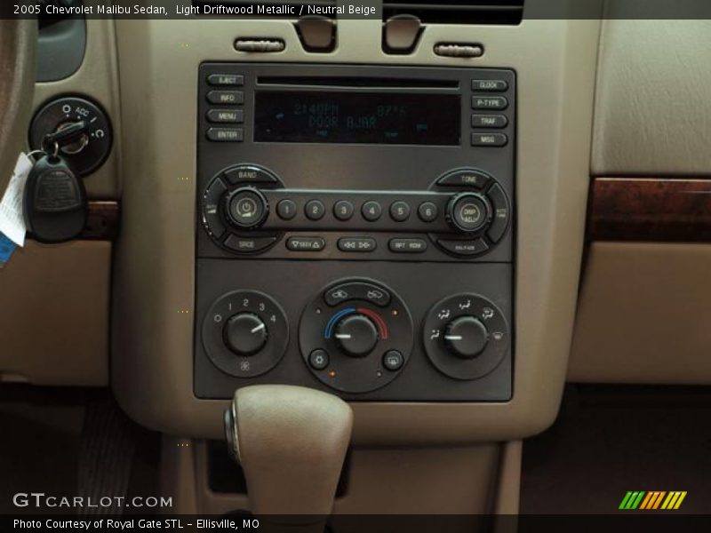 Light Driftwood Metallic / Neutral Beige 2005 Chevrolet Malibu Sedan