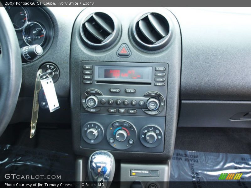 Ivory White / Ebony 2007 Pontiac G6 GT Coupe