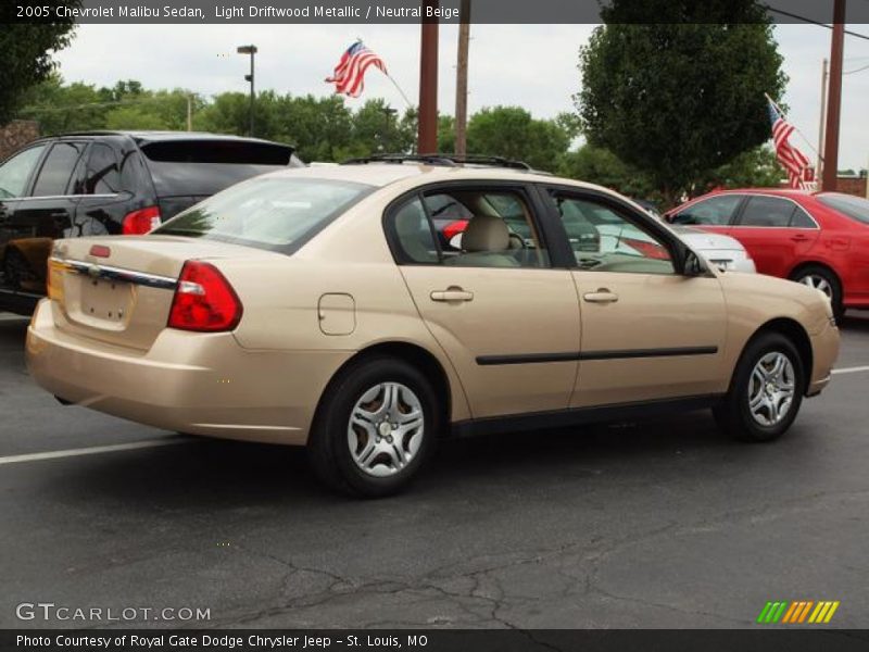  2005 Malibu Sedan Light Driftwood Metallic