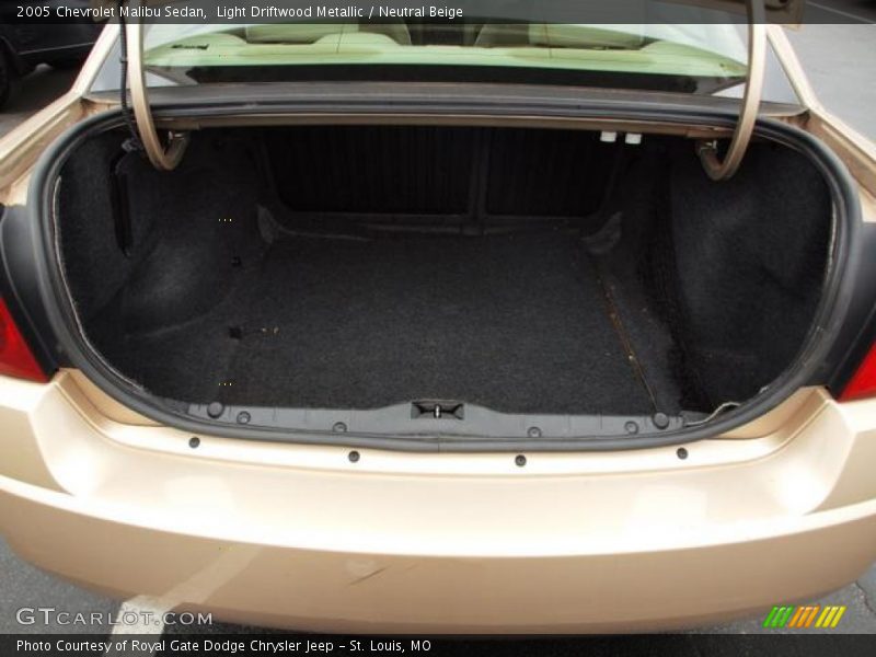  2005 Malibu Sedan Trunk