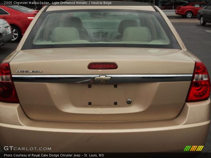 Light Driftwood Metallic / Neutral Beige 2005 Chevrolet Malibu Sedan