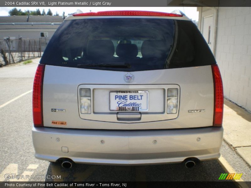 Light Platinum Metallic / Light Gray 2004 Cadillac SRX V8