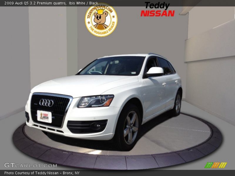 Ibis White / Black 2009 Audi Q5 3.2 Premium quattro