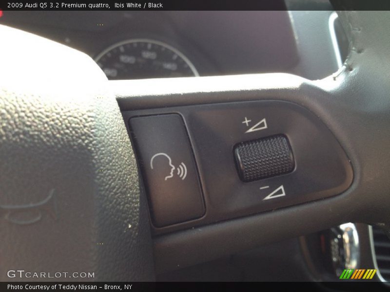 Ibis White / Black 2009 Audi Q5 3.2 Premium quattro