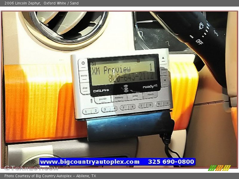 Oxford White / Sand 2006 Lincoln Zephyr