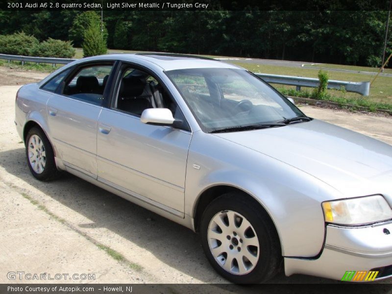 Light Silver Metallic / Tungsten Grey 2001 Audi A6 2.8 quattro Sedan