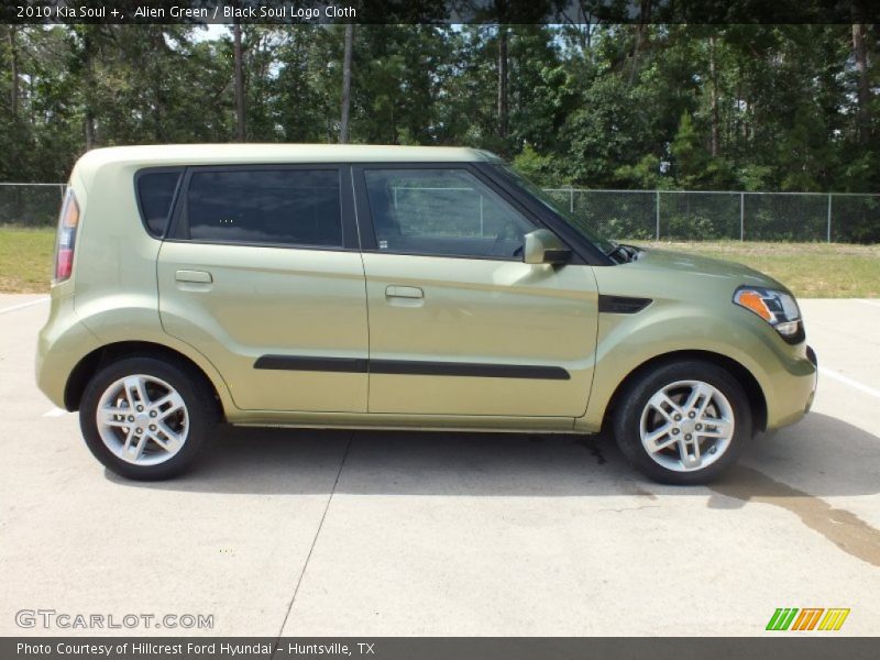 Alien Green / Black Soul Logo Cloth 2010 Kia Soul +