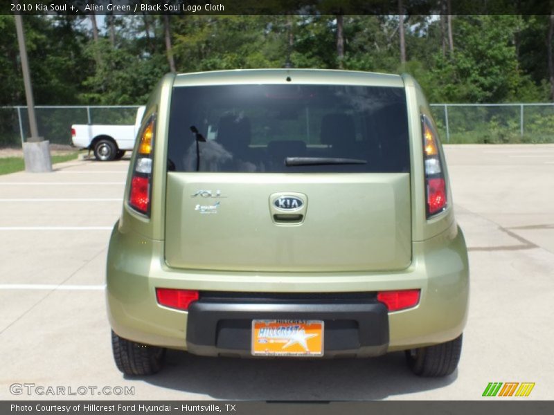 Alien Green / Black Soul Logo Cloth 2010 Kia Soul +
