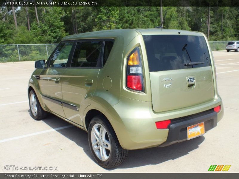 Alien Green / Black Soul Logo Cloth 2010 Kia Soul +