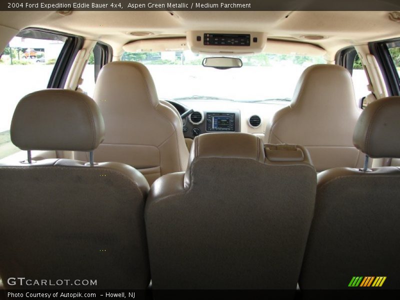 Aspen Green Metallic / Medium Parchment 2004 Ford Expedition Eddie Bauer 4x4