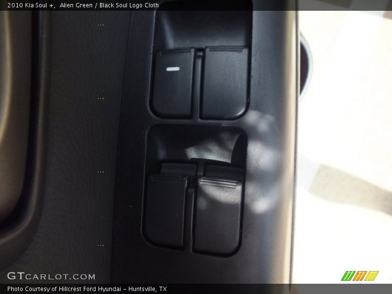 Alien Green / Black Soul Logo Cloth 2010 Kia Soul +