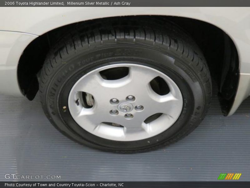 Millenium Silver Metallic / Ash Gray 2006 Toyota Highlander Limited